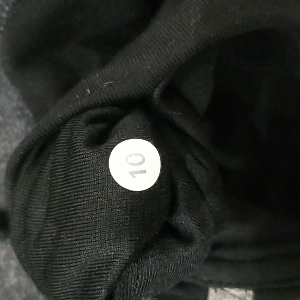 lululemon - Picture 4 of 5